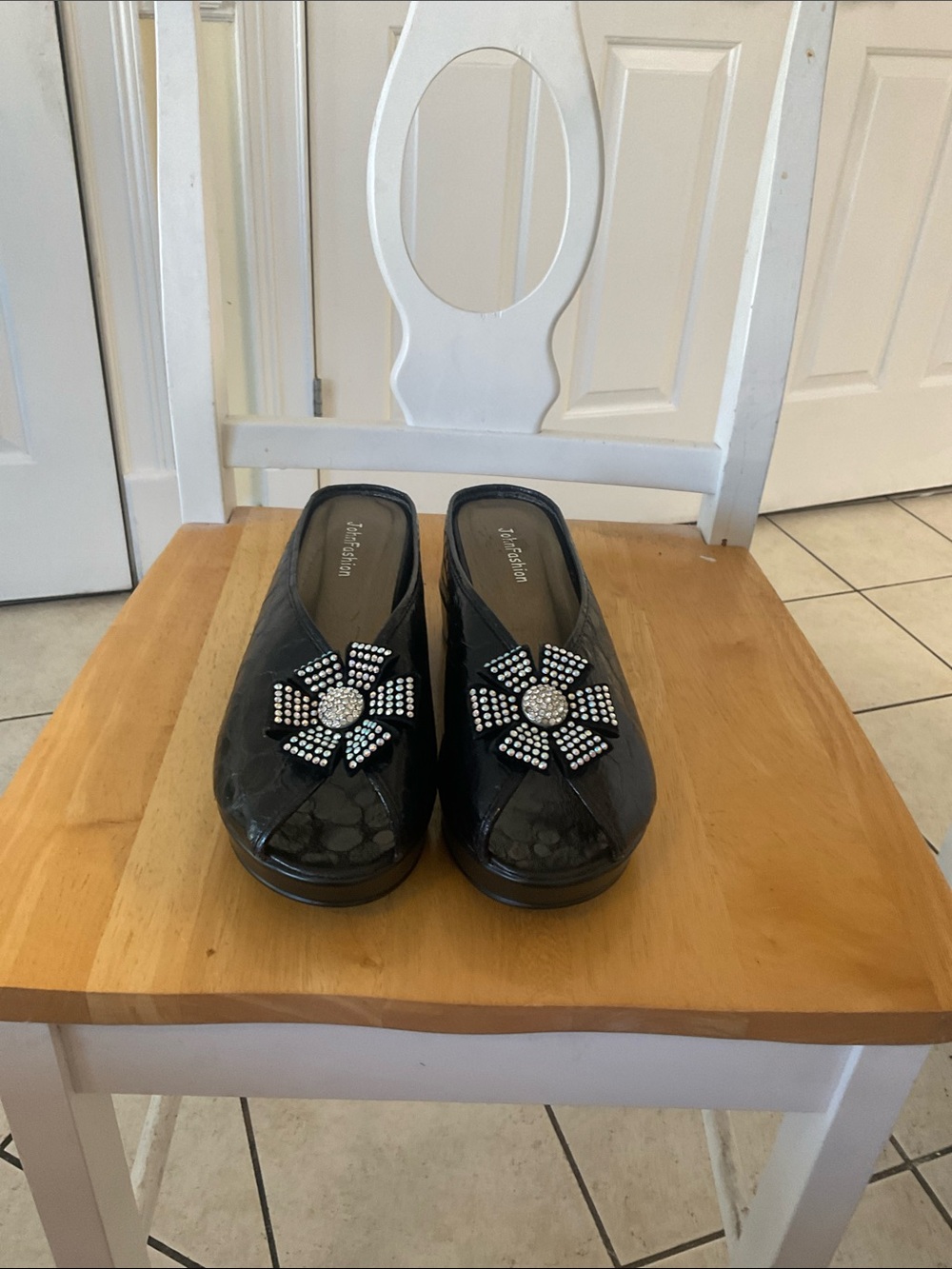 John Fashion Shoes - Picture 3 of 7